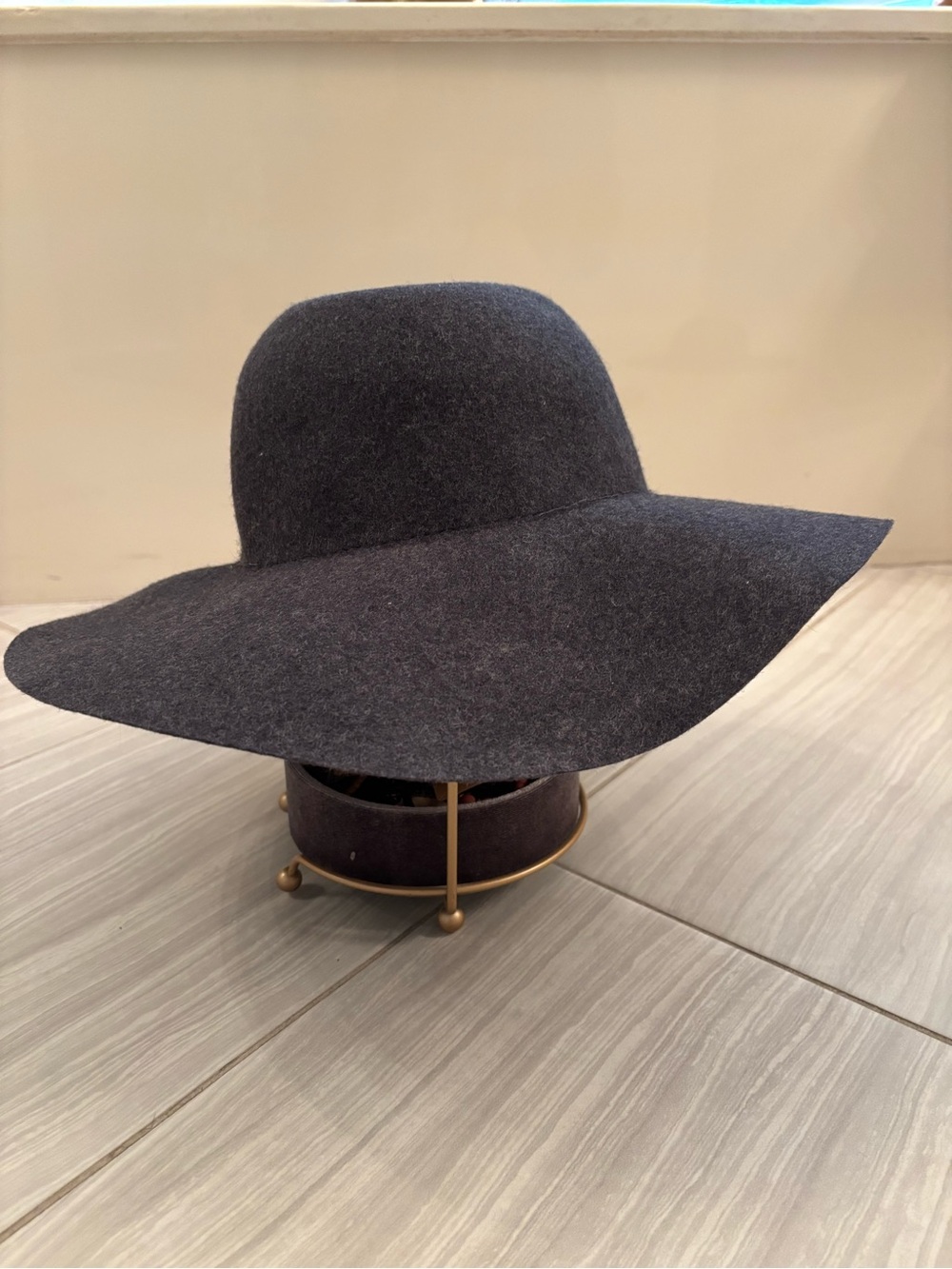 Scala Vintage 100% Wool  Hat - Charcoal Gray